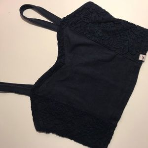 HOLLISTER CROP TOP EXCELLENT CONDITION(3 for $12)